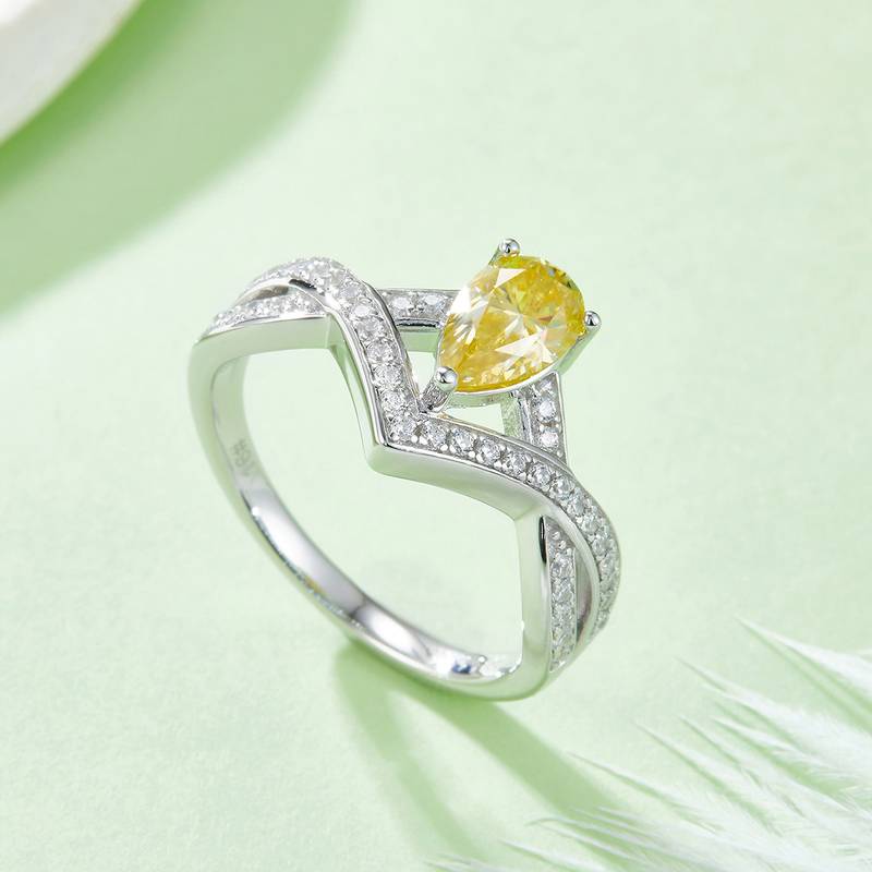 V字锁爱水滴S925银镀白金彩色MoissaniteWomen's Ring1ctD级